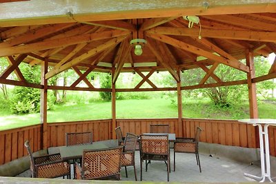 Hübsche Wohnung mit Terrasse bei Borstendorf