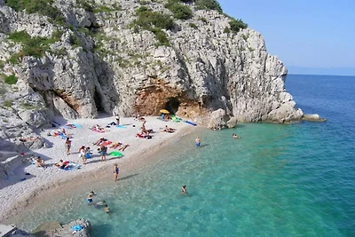 Wonderful Brsec Apartments with Sea View and ...