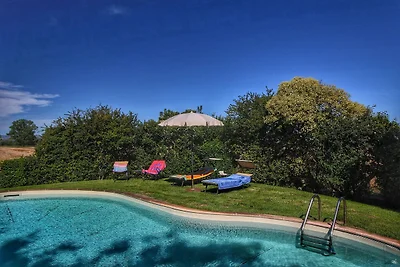 Agriturismo tra Montepulciano e Trasimeno