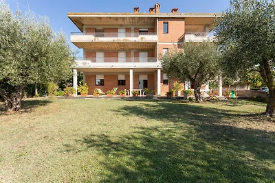 Elegante appartamento con piscina