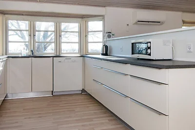 Modernes Refugium am Wasser -- By Traum...