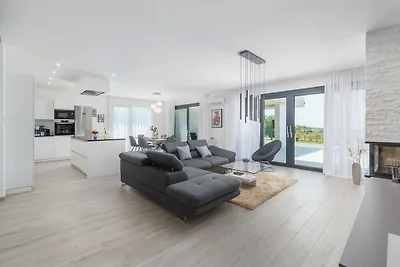 Wunderschöne Villa mit Pool und Wellness