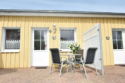 Grazioso appartamento a Wiek con giardino