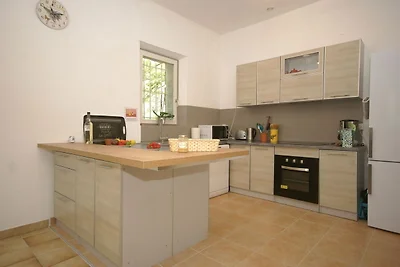 Incantevole casa nel bosco con piscina...