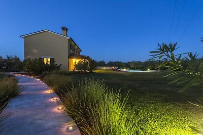 Villa in Porec mit Schwimmbecken