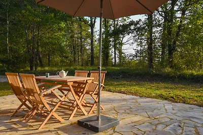 Casa vacanze nella foresta vicino a Belvès
