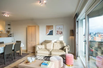 Helle Wohnung mit Terrasse