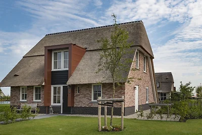 Villa mit Sonnenbrand in der Nähe von...
