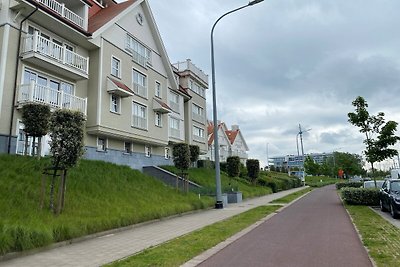 Wohnung in Estartit mit Meeresstrand