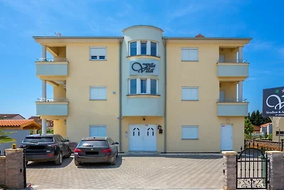 Wohnung in Fazana mit Schwimmbecken