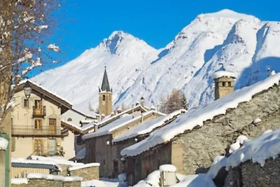 Berghaus in Bessans mit Alpenblick