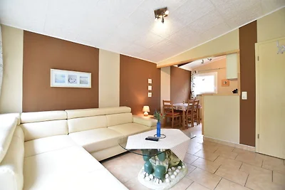 Bungalow auf der Insel Poel mit Meeresstrand