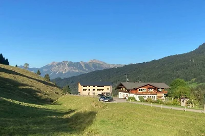 Appartement in Riezlern met zwembad
