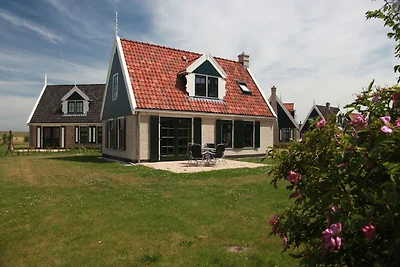 Villa in Hippolytushoef mit Meeresstrand