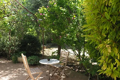Charmantes Ferienhaus mit Garten und Privatpo...