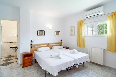 Villa in Nerja mit Pool nahe Burriana Strand