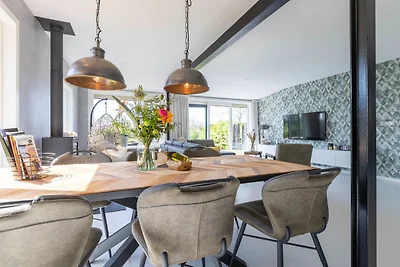 Ferienhaus mit überdachter Veranda und Sauna