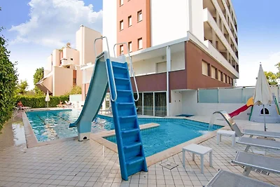 Lussuoso appartamento a Rimini con piscina