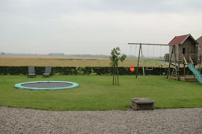 Gerהumiges Bauernhaus in IJzendijke mit...