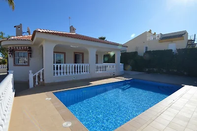 Charmante Villa mit privatem Pool