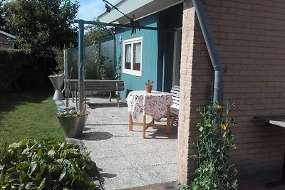 Schöner Bungalow mit sonnigem Garten