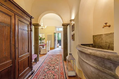 Geräumiges Apartment mit privatem Garten