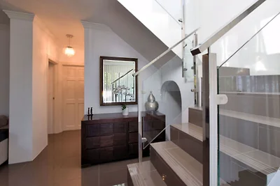 Moderne Villa mit privatem Pool in Sayalonga
