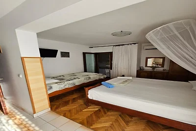 Apartament, 200 metrów od plaży Bristak
