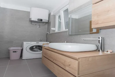 Apartment Ivan - Two Badroom Apartment with H...