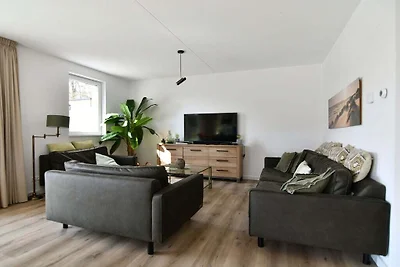 Villa in Kamperland mit Schwimmbecken