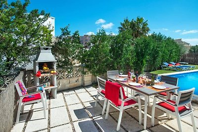 Casa di campagna ad Alcudia con piscina