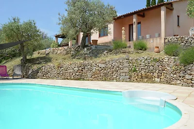 Villa moderna con piscina a Bargemon