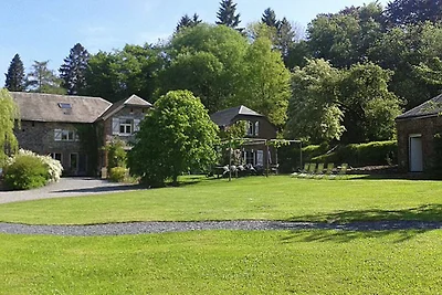 Geräumiges Ferienhaus mit Hinterhof und...