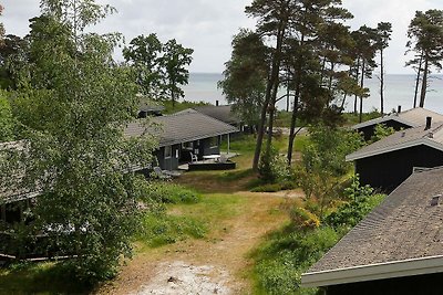 Gemütliches Ferienhaus in Nexø mit Sauna