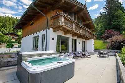 Exklusives Alpenchalet in Niederau
