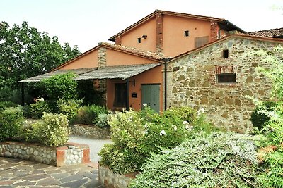 Casale con piscina a Castiglione del Lago