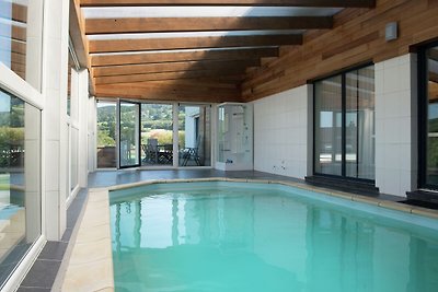 Bellissimo loft a Stoumont con sauna e piscin...