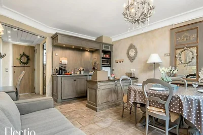 Wohnung in Oppéde mit beheiztem Pool