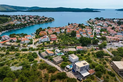 Helles Penthouse mit Meerblick, Hvar