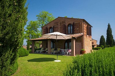 Rustikale Wohnung mit Garten und Pool