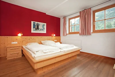 Ruhiges Chalet mit Pool in Wald im Pinzgau