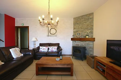 Traumhaftes Ferienhaus in Jehonville mit...