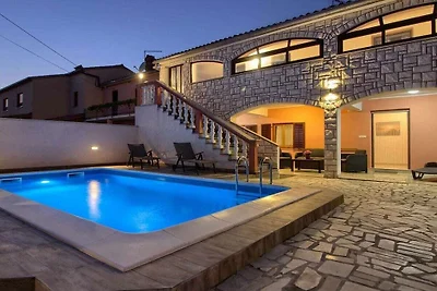 Dvori mit privaten Pool