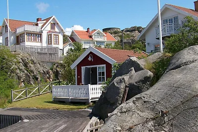 4 Personen Ferienhaus in Rönnäng-By Traum