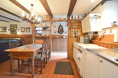 Casa di vacanza con balcone nell'Ittel Eifel