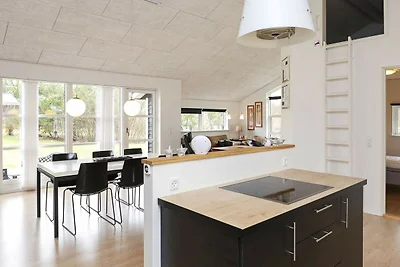 10 Personen Ferienhaus in Løgstør-By Traum