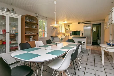 8 Personen Ferienhaus in Humble
