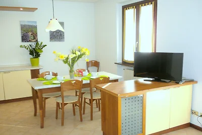 Schönes Appartement mit Garten und Kamin