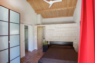 Villa a Poggio-Mezzana Vicino Alla Spiaggia