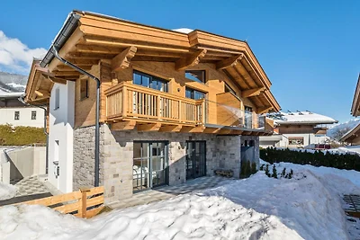 Sonniges Ferienhaus mit Sauna in Piesendorf